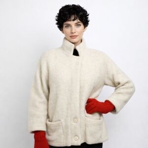 Vintage Tundra White‎ 100% Wool Long Fuzzy Jacket